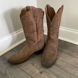Womens ARIAT boots size 12